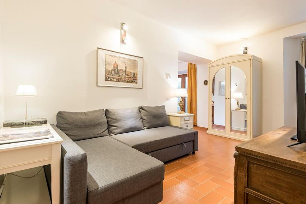 Dalu Florence Apartment Davide - Private Car Park 15 Minutes To The City Center Bagian luar foto