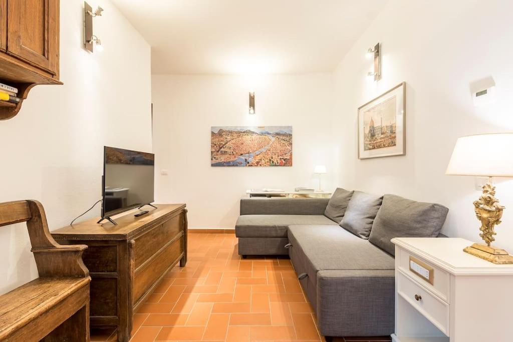 Dalu Florence Apartment Davide - Private Car Park 15 Minutes To The City Center Bagian luar foto